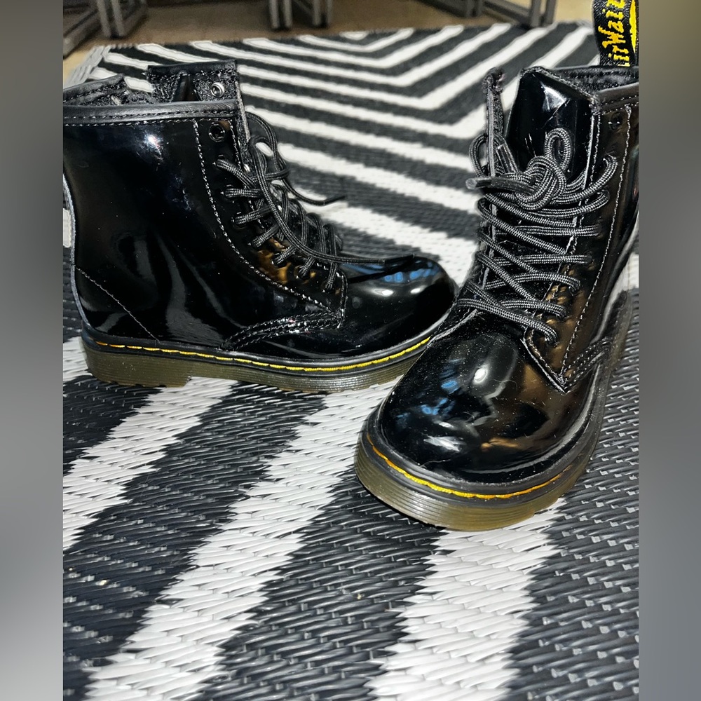 Black Patent Leather Toddlers Dr. Martens Size 10